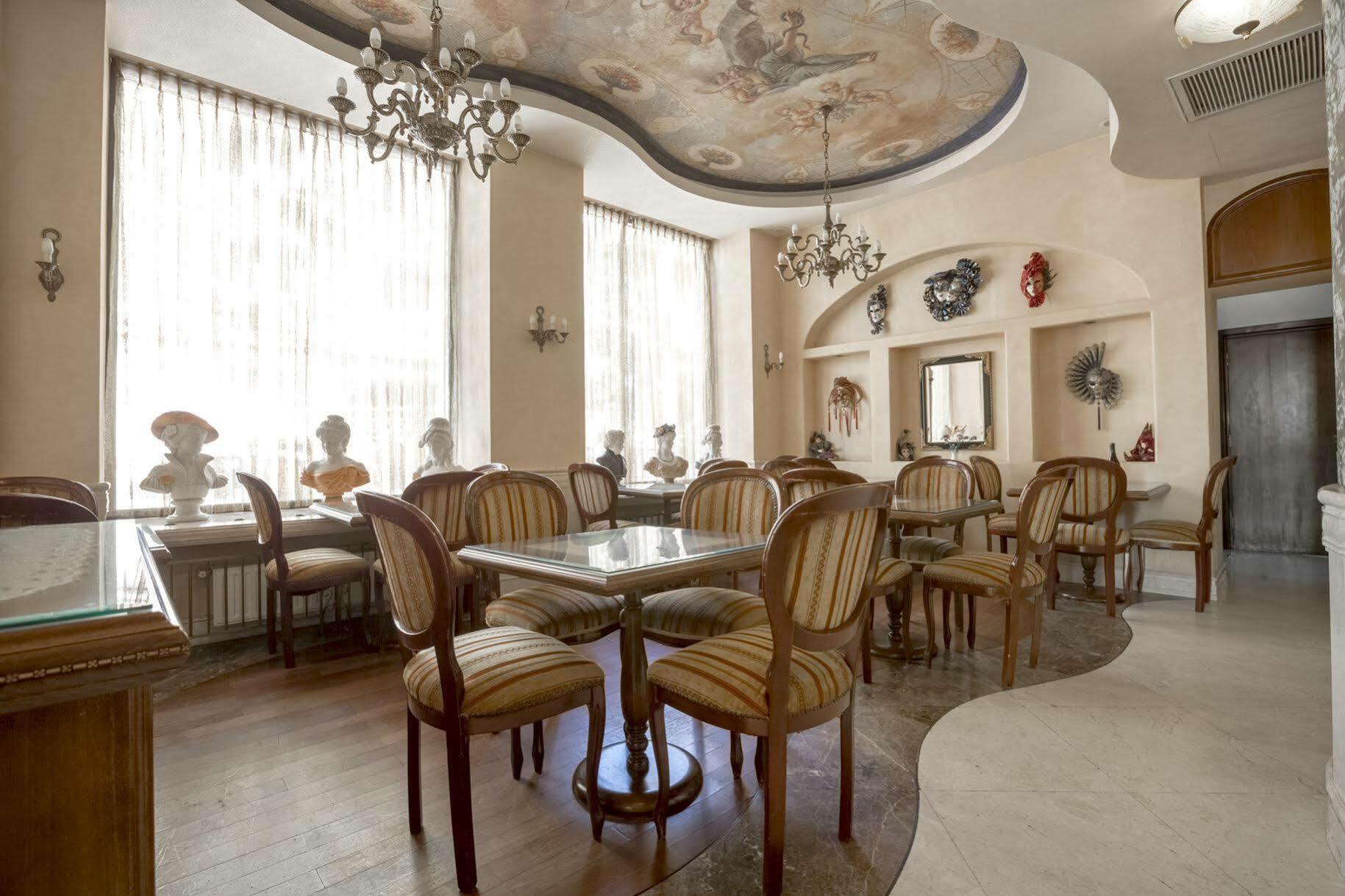 Hotel Venezia By Zeus International 4*